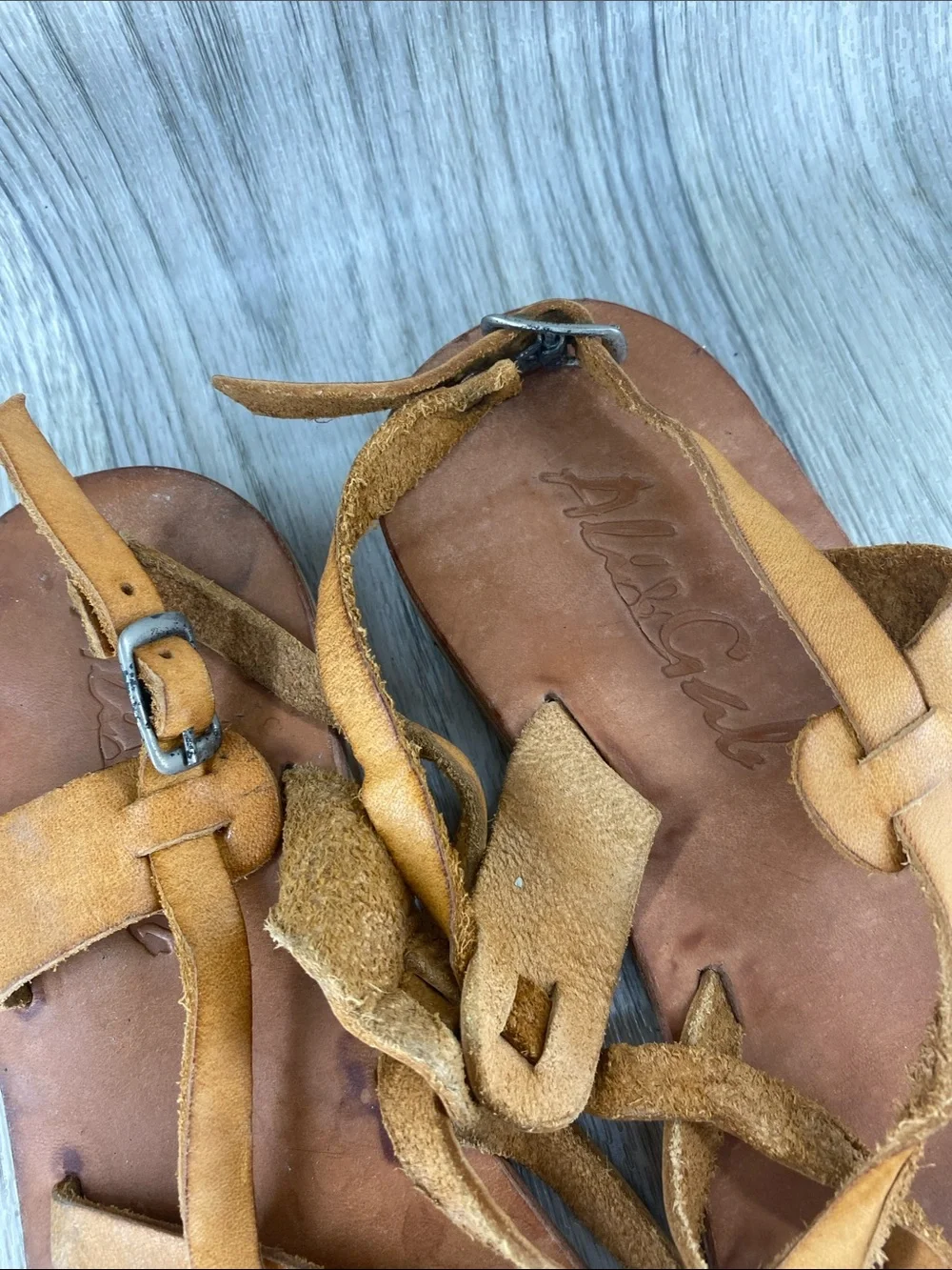Leather Strappy Flat Sandals in Tan